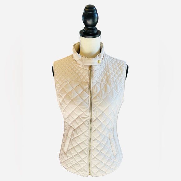 EUC Haute Monde Puffer Vest Size L - Picture 6 of 7